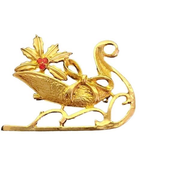 Undefined Jewelry - Sleigh Brooch Christmas Vintage